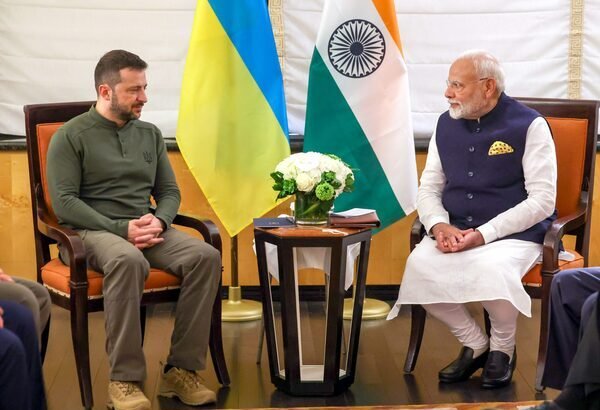 यूक्रेन राष्ट्रपति जेलेंस्की की पीएम मोदी से लंबी बातचीत, शांति प्रयासों में भारत के समर्थन पर जताया आभार
