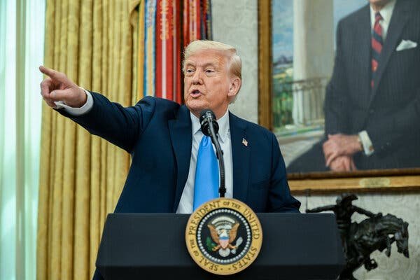 डोनाल्ड ट्रंप का बड़ा बयान: टैरिफ नीति पर बोले– "निष्पक्ष व्यापार चाहता हूं"