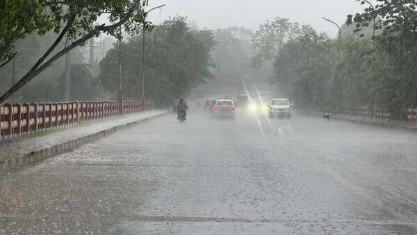 MP Weather Alert: ग्वालियर, गुना और 23 जिलों में भारी बारिश की चेतावनी, भोपाल-उज्जैन में भी झमाझम