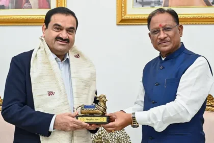 नीतीश सरकार के साथ अडानी ग्रुप की 26,000 करोड़ की डील, चुनाव से पहले बड़ा एलान