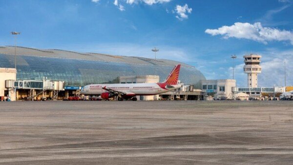 देश के हवाई अड्डों पर आतंकी खतरे का अलर्ट, BCAS ने सुरक्षा बढ़ाने के दिए निर्देश