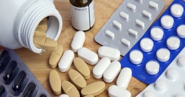 सरकार ने 37 जरूरी दवाओं की कीमतें घटाईं: पेरासिटामोल, शुगर और हार्ट की दवाएं होंगी सस्ती