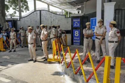 दिल्ली CM रेखा गुप्ता की सुरक्षा में बड़ा बदलाव, जनसुनवाई में तैनात होंगे CRPF जवान