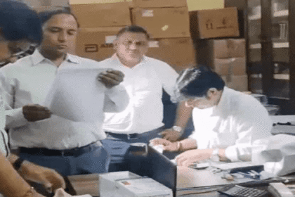 आगरा का दवा बाजार प्रभावित, ड्रग विभाग और STF की कार्रवाई से 20% तक गिरा कारोबार