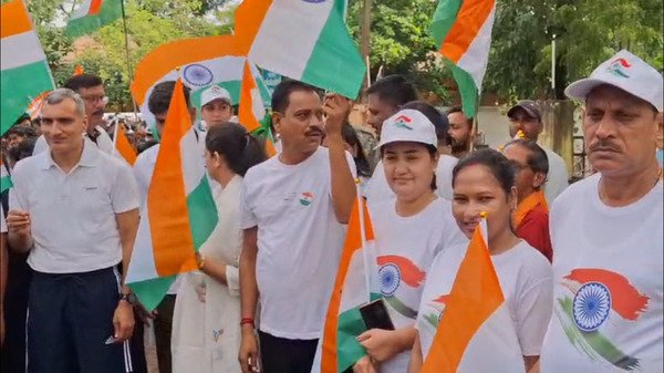 स्वतंत्रता दिवस से पहले बेमेतरा में स्वतंत्रता दौड़ और हर घर तिरंगा यात्रा का भव्य आयोजन