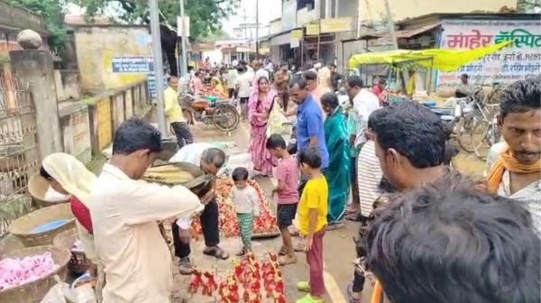 Pola festival was celebrated with great pomp in Chhattisgarh, clay bulls were worshipped