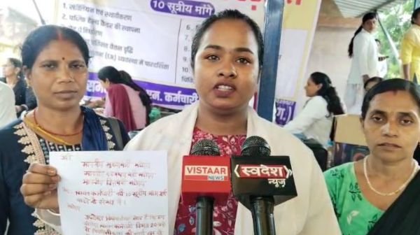 Chhattisgarh: NHM workers wrote a letter with blood