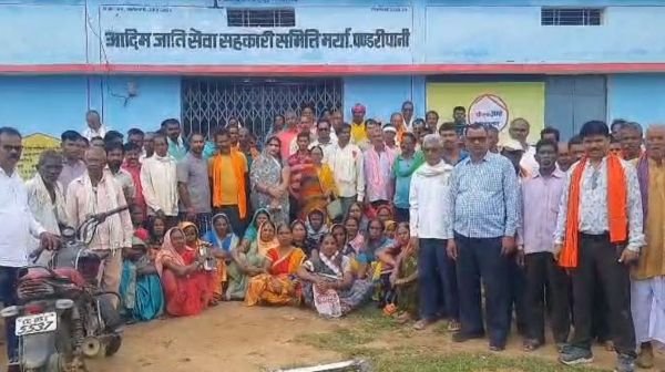 Kanker: Farmers troubled by shortage of fertilizers, sit-in outside government warehouse