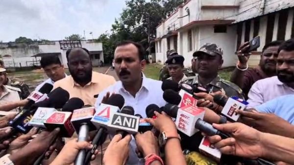 Durg: Kerala BJP vice president Shawn John reached Central Jail