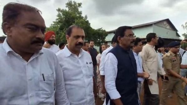 Four MPs from Kerala met the nun in Durg Central Jail, questions raised by the police