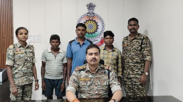 Sukma: 3 Naxalites including one with a reward of Rs 2 lakh arrested, bombs and explosives recovered