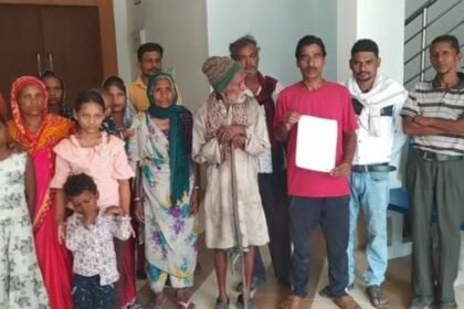 Korba: Villagers of village Jarhajel demanded cancellation of adjustment of primary school