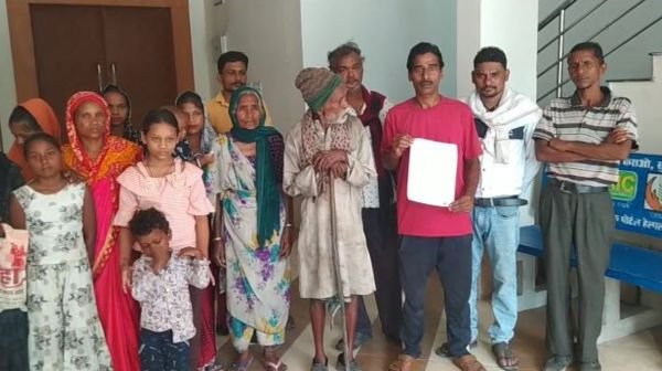 Korba: Villagers of village Jarhajel demanded cancellation of adjustment of primary school