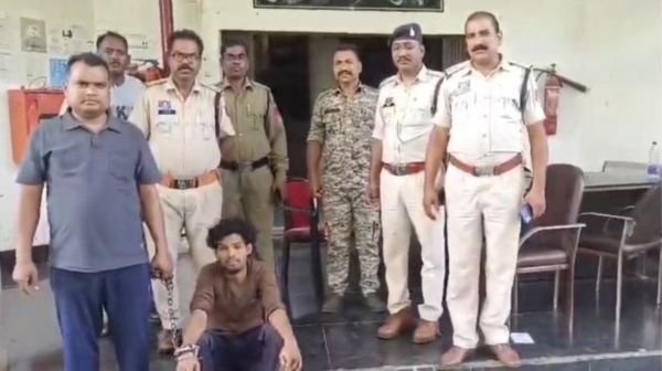 Lakhanpur: Brother kills sister with a stick in a dispute over mobile phone