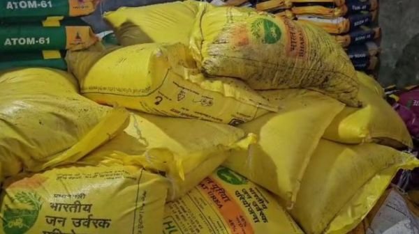 Administration raids Shankar Trading Company in Ambikapur