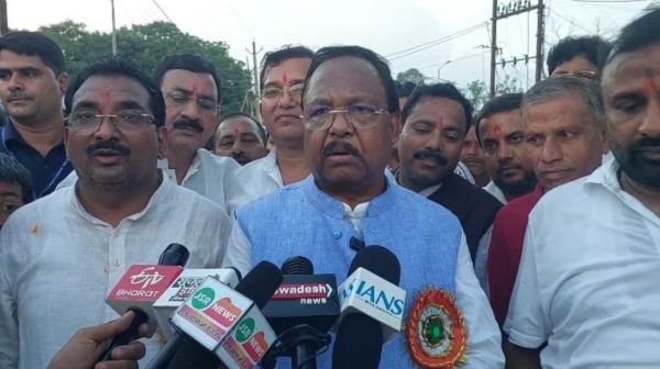 Minister made a big mistake on Independence Day, congratulated on Republic Day