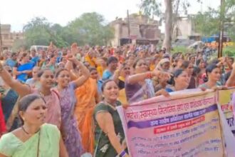 Demonstration by Mitanin Sangh in Bemetara, memorandum submitted to the government