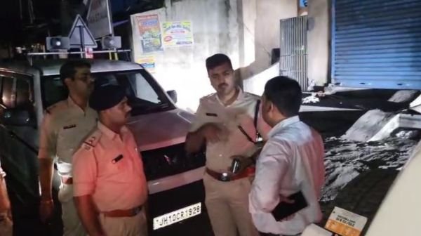 Shootout in Baghmara: Former chief attacked, panic in the area