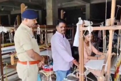 Women of Seoni village are weaving the path of self-reliance through handloom