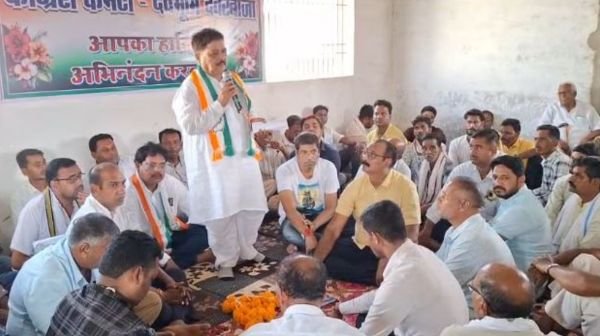 Bemetara: Meeting regarding formation of Mandal Congress Committee in Devarbija