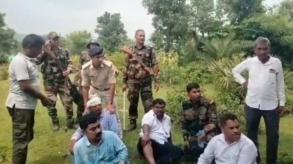 Hazaribagh: Violent clashes erupt in Gram Sabha over mining project