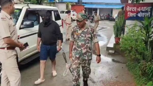 Mother and son steal from jewelry shop in Bokaro, BSL deputy manager arrested