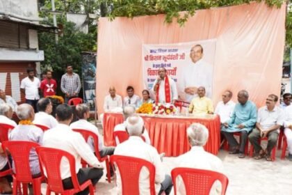 The people of ward 28 gave a grand welcome to Municipal Corporation President Kishan Suryavanshi