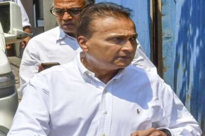 अनिल अंबानी के खिलाफ ईडी का लुकआउट सर्कुलर, 5 अगस्त को दिल्ली में पूछताछ