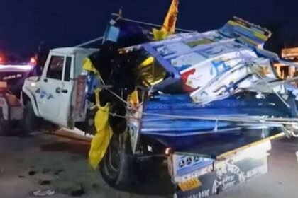 दौसा सड़क हादसा: खाटू श्याम से लौट रहे श्रद्धालुओं की पिकअप ट्रक से टकराई, 10 की मौत, कई घायल