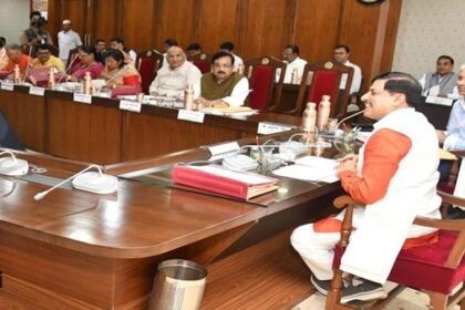 मोहन कैबिनेट के बड़े फैसले: गणेश चतुर्थी पर छुट्टी और नगर पालिका अध्यक्षों को राहत