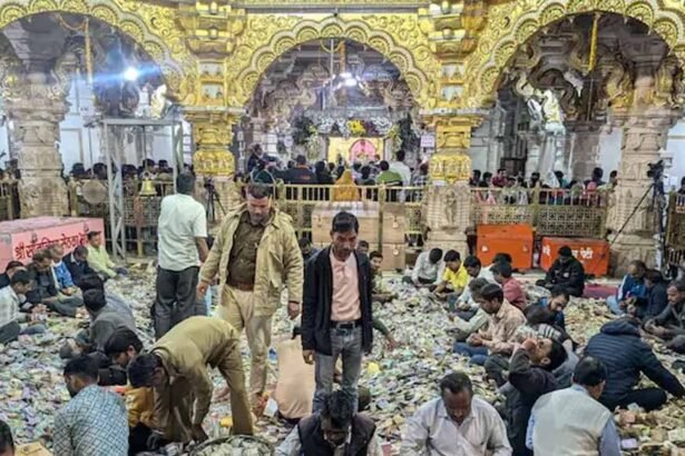 सांवलियाजी मंदिर में निकला सोना-चांदी का अंबार,भंडार से निकले करोड़ों रुपये