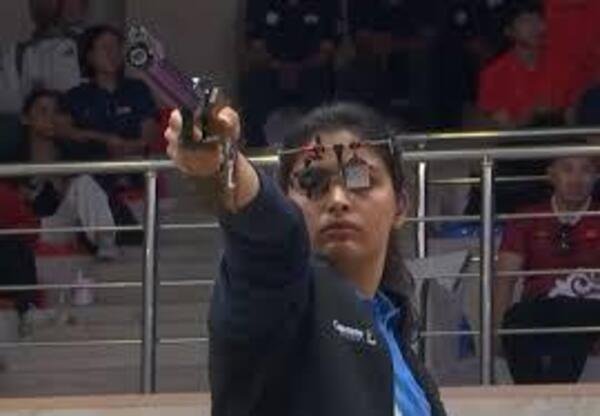 मनु भाकर ने एशियन शूटिंग चैंपियनशिप 2025 में जीता ब्रॉन्ज, फिर दिखाया कमाल