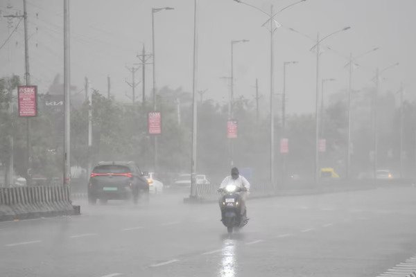 जबलपुर समेत 11 जिलों में भारी बारिश का अलर्ट: 15 अगस्त से होगी झमाझम बरसात