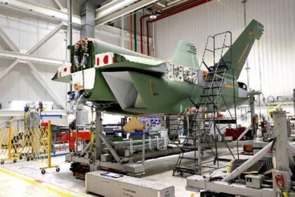 बोइंग में हड़ताल: 3,200 कर्मचारियों ने किया काम बंद, 40% इंक्रीमेंट का ऑफर भी ठुकराया