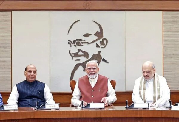 डोनाल्ड ट्रंप के 50% टैरिफ पर आज बड़ा फैसला लेंगे पीएम मोदी, कैबिनेट में होगी रणनीतिक चर्चा