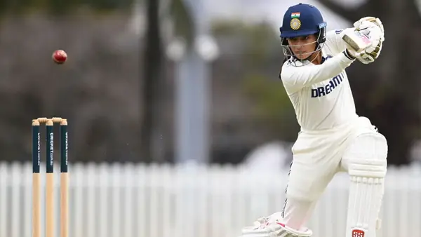 भारत ने किया जबरदस्त फाइटबैक, ऑस्ट्रेलिया बैकफुट पर – महिला ए टेस्ट मैच में रोमांच