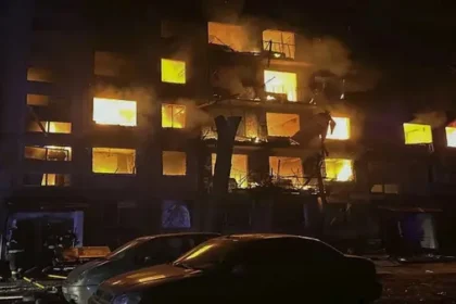 रूस-यूक्रेन युद्ध: कीव पर रूस का घातक हमला, 3 लोगों की मौत और 12 घायल