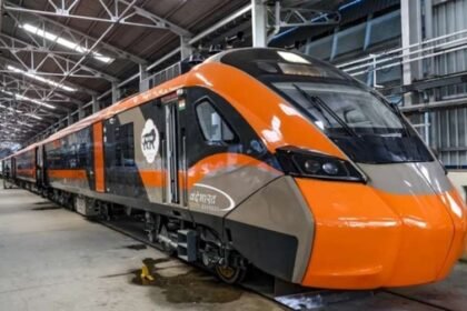 जमालपुर-हावड़ा वंदे भारत ट्रेन: 441 किमी का सफर 6 घंटे 35 मिनट में, जानें रूट और किराया