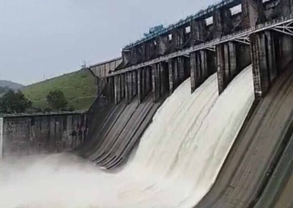 मंडला-डिंडौरी समेत 4 जिलों में भारी बारिश का अलर्ट, तवा डैम के तीन गेट खोले; भोपाल में खिली धूप