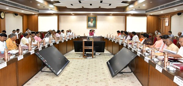 सीएम डॉ. मोहन यादव की अध्यक्षता में मंत्रि-परिषद की हुई बैठक: पर्यटन, ऊर्जा और स्वास्थ्य पर फोकस