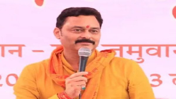 जज का खुलासा: विधायक संजय पाठक ने किया फोन, जस्टिस मिश्रा ने खुद को सुनवाई से अलग किया