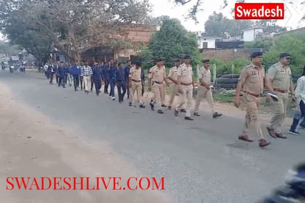 Flag march for Navratri and Dussehra festival