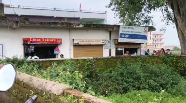 Hazaribagh: Rs 2.52 lakh looted from CSP in broad daylight, bike riding miscreants absconded