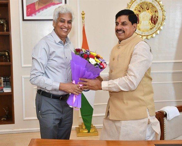 mp-new-public-relations-commissioner-deepak-saxena-profile