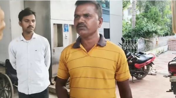 Tragic road accident in Godda: Husband and wife riding a bike died