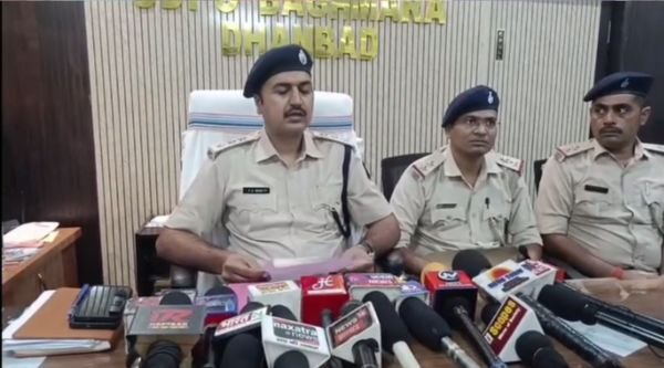 Baghmara: Police nab youth with weapon before he could plot crime