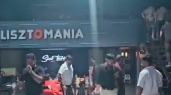 Bhilai: Police raid at Surya Mall pub