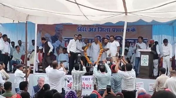 Bhupesh Baghel attacks the government in Hardibazar