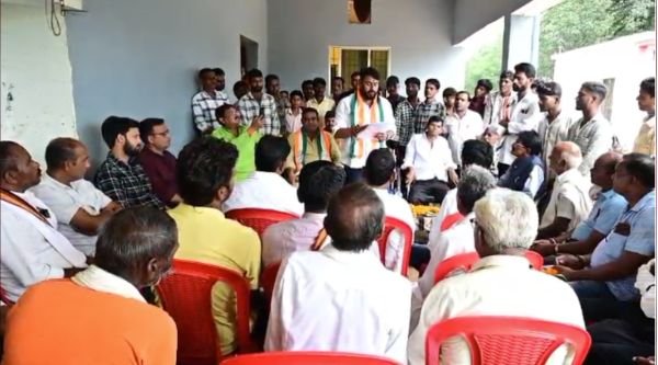 Bemetara: Ashish Chhabra's meetings regarding the formation of Mandal Congress Committee intensify
