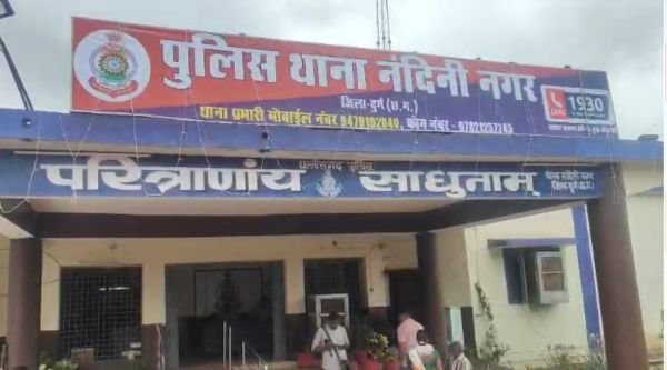 In Ahiwara, a young man hurt by broken engagement slits his throat in the bathroom